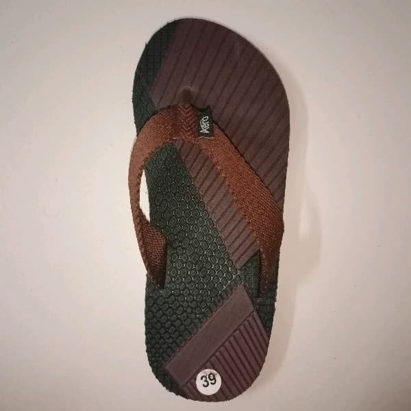 Model KM00018D