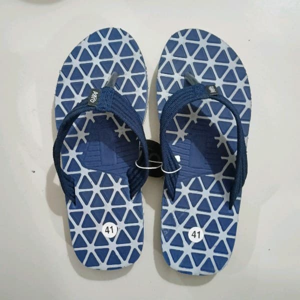 Model KM00018Y