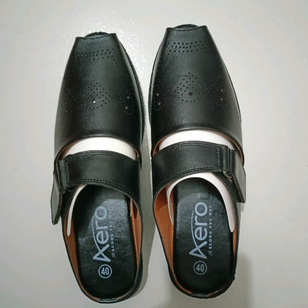 Model KM00032B
